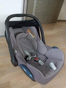 Vajíčko / sedačka Maxi Cosi Cabrio Fix + základňa ISO FIX.