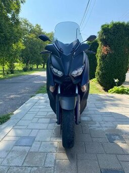 Yamaha X-MAX 300