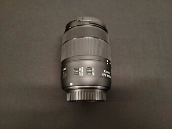 Canon EF-S 18-135mm f/3.5-5.6 IS