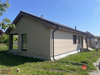 4 izbový rodinný dom Komjatice