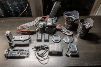 Canon EOS 80D + original battery grip + CANON EF-S 10-22 mm