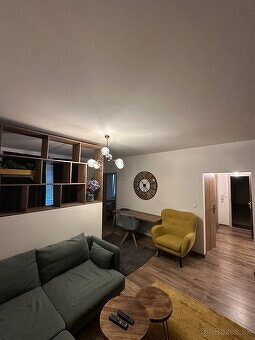 PREDÁM MODERNÝ, ZREKONŠTRUOVANÝ 1 IZBOVÝ BYT, 41 m2, SEKČOV