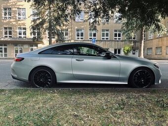 Predám Mercedes E300, 2.0 Benzín 180KW AMG paket