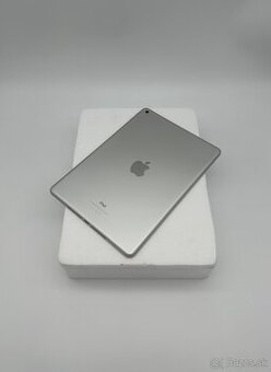 iPad 9.7" 6th Generation 128GB Wi-Fi Silver + DARČEK