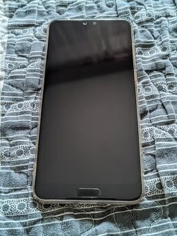 Predám Huawei p20 pro top mobil v super stave displej bez šk