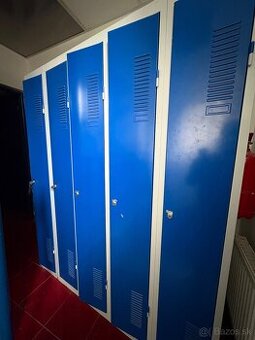 Skrinka satnova - 5 dvierok so zamkami.