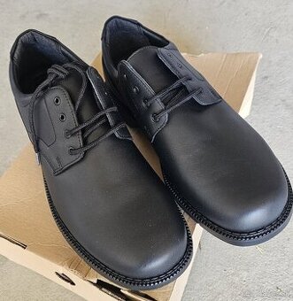 Obuv BOSP špeciál S08080 - poltopánky veľ. 28,5 a 29