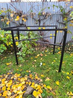 Stojan na 1000l nádrž