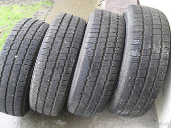 ZIMNÉ 215/70r15C ZEETEC V1000 +disk