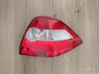Renault Megane II sedan zadné svetlo