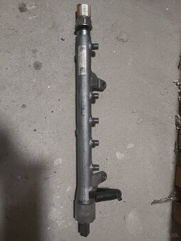 Palivová vstrekovacia rampaVW Group 03L 130 089 B