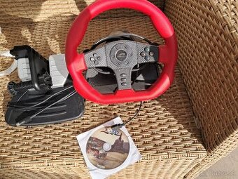 Herný volant  s pedalmi