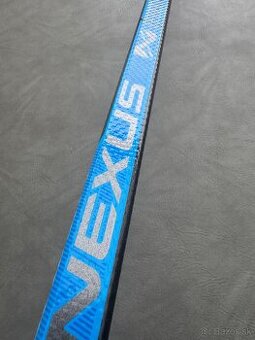 NOVA ✅BAUER NEXUS LEAGUE SR LEFT/LAVACKA_flex 102 P92 - 1
