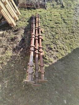 Haki lesenie /priecniky