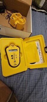 Detektor bleskov . Thunderbolt