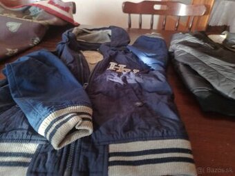 Predám vetrovky c 122 po 6€ Zn. ZARA a H&V