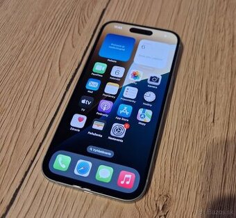 Apple iPhone 15 128gb zelený