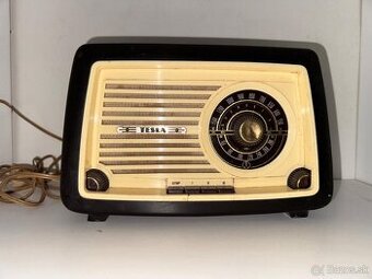 Retro elektronkové bakelitové rádio Soatina 315A