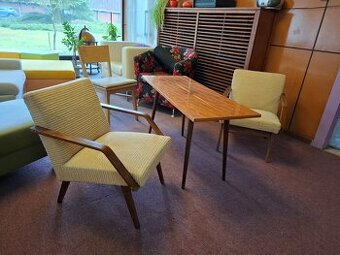 Predam Halabala kreslá a stolík,