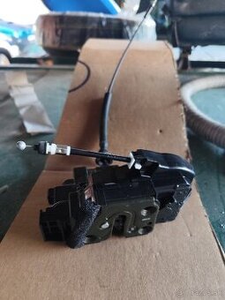 Zámok dverí Kia Cee'd, nový