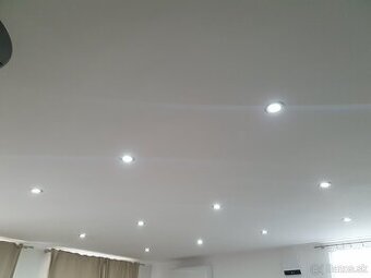 WIFI SmartLife RGB GU10 žiarovky aj so stropnym svietidlom