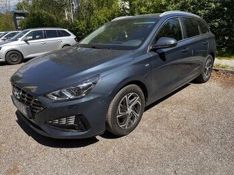 Hyundai i30 na predaj, 1,5 BENZIN+HEV, 117kW
