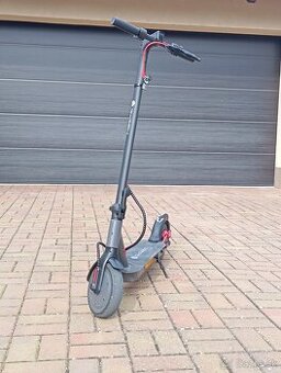 Elektrická kolobežka GoGen Voyager 350w neo