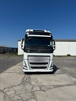 Volvo FH mega