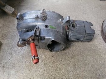 Predám motor na Jawa 20, 21, 23 pionier mustang
