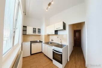 1-izbový byt na prenájom – Nitra, Štúrova ulica