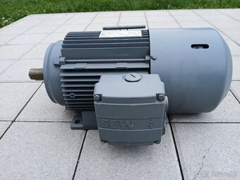 Motor - 1