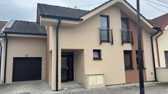 ELEGANTNÝ 5i RD, kde sa pohodlie snúbi s dokonalou lokalit