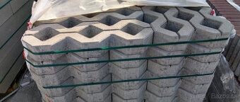 Zatrávňovacia dlažba 40x40x8cm