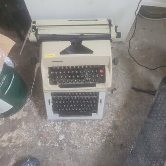 Retro pisacie stroje