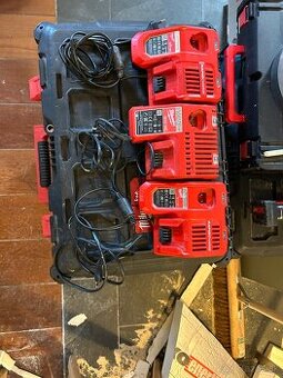 MILWAUKEE M12™ - M18™ Rýchlonabíjačka