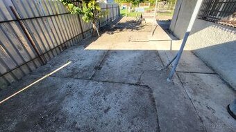 Betónové cestné panely