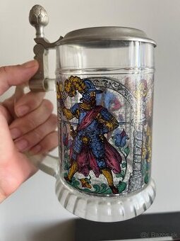 Zaujimavy krigel prace pod hradom