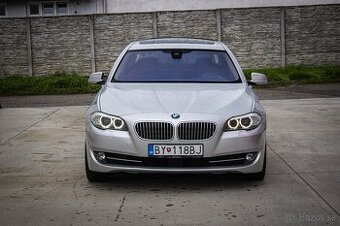 530d xDrive Comfortné sedadlá, Soft-close, Šíber, super stav
