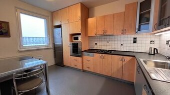 slnečný 2 izbový byt - voľný IHNEĎ