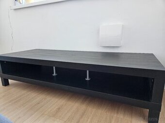 Čierny TV stolík