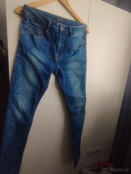 Predám  pánske rifle č.30 len za 7 eúr za každé