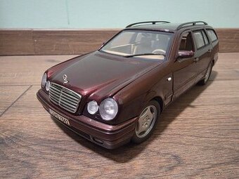 Mercedes Benz E320 S210 E-Klasse Model 1:18