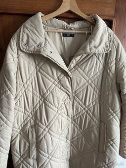 F&F oversize dlhá bunda smotanová č. 46