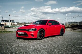 DODGE CHARGER HELLCAT 6.2 HEMI