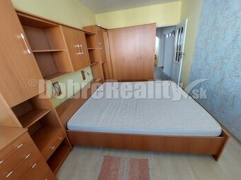 PRENÁJOM: KRÁSNY 3 IZBOVÝ BYT S LOGGIOU, RADVAŇ