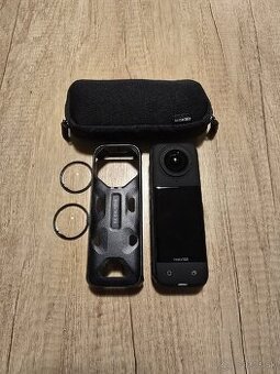 Insta360 X4