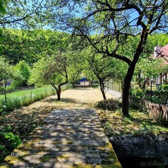 Chata so záhradou a IS – stavebný pozemok, Košice – Myslava