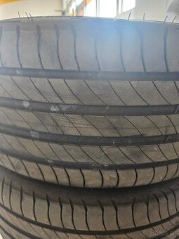 235/40 R19 Michelin letné pneumatiky XL