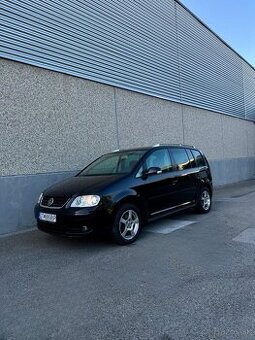 VW Touran 2.0tdi 7miest -aj na splátky
