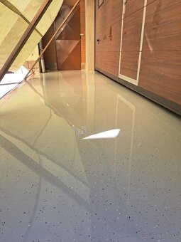 Liate epoxidové podlahy mikrocement , nátery cela SR